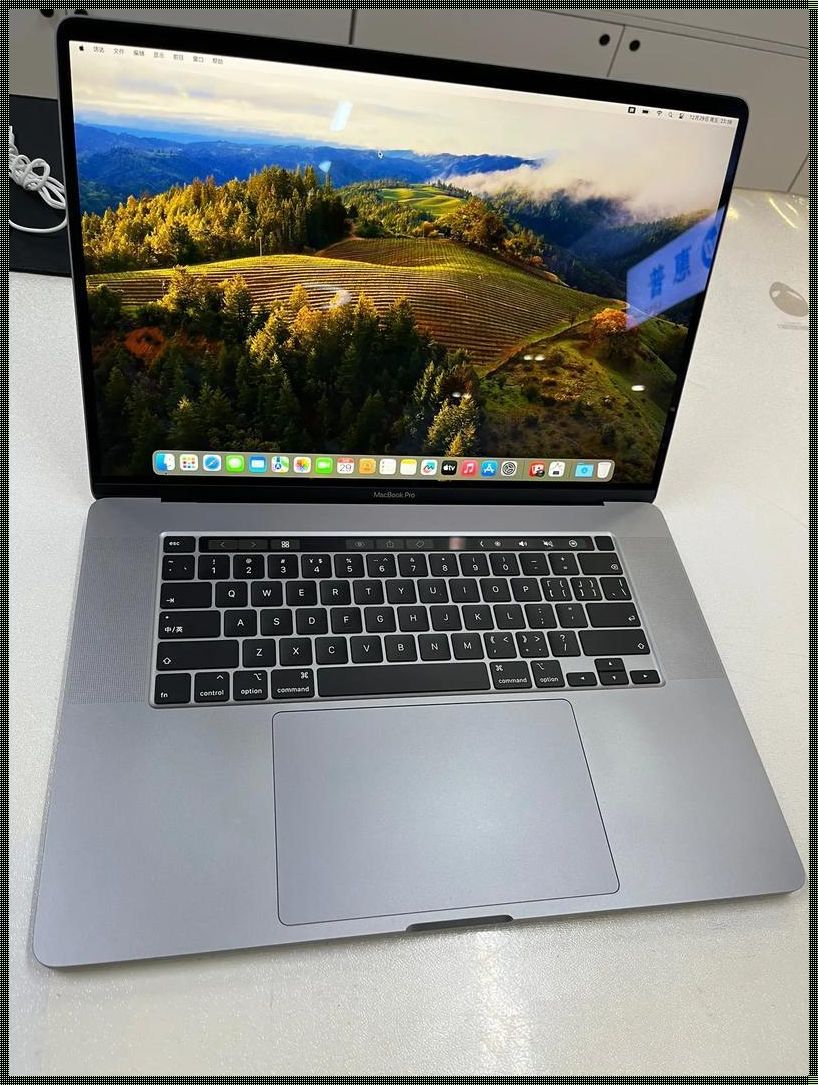 "18岁MacBook Pro高清功能，女性话题引爆坊间：滑稽视角下的观潮录"