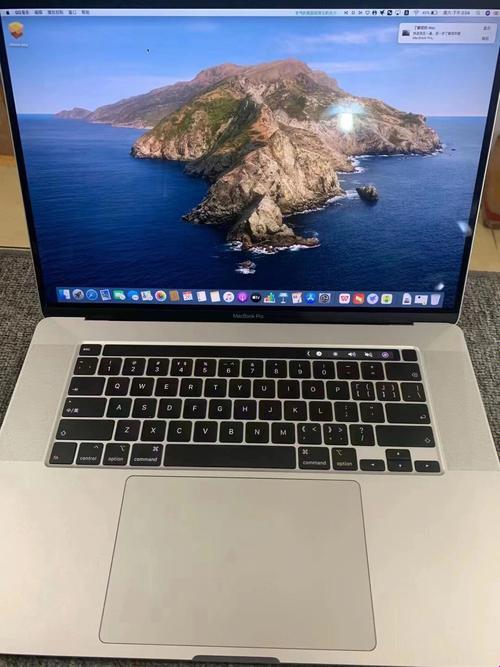 18、19岁MacBook Pro评测：创新炸裂，热议翻天！