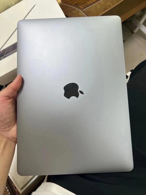 18、19岁MACbook，是珍品还是笑话？网友直呼：我的青春！